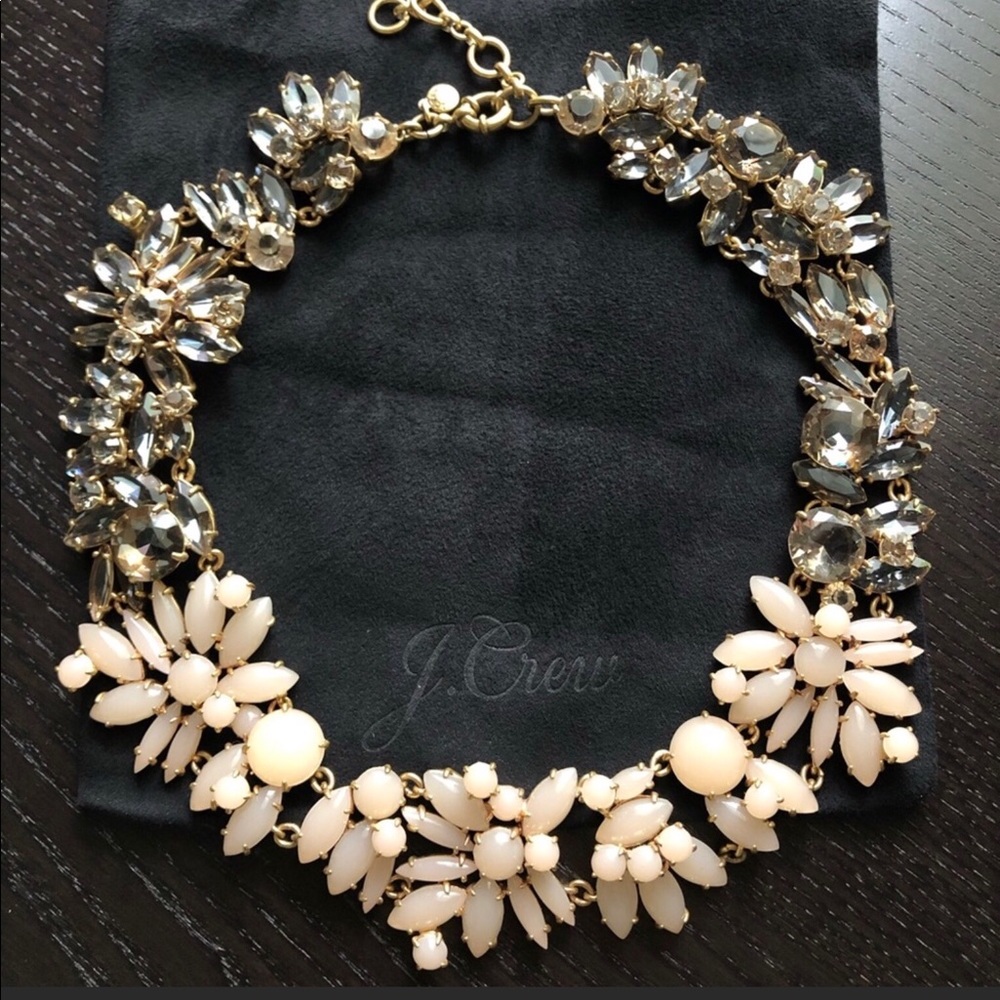 Statement necklace